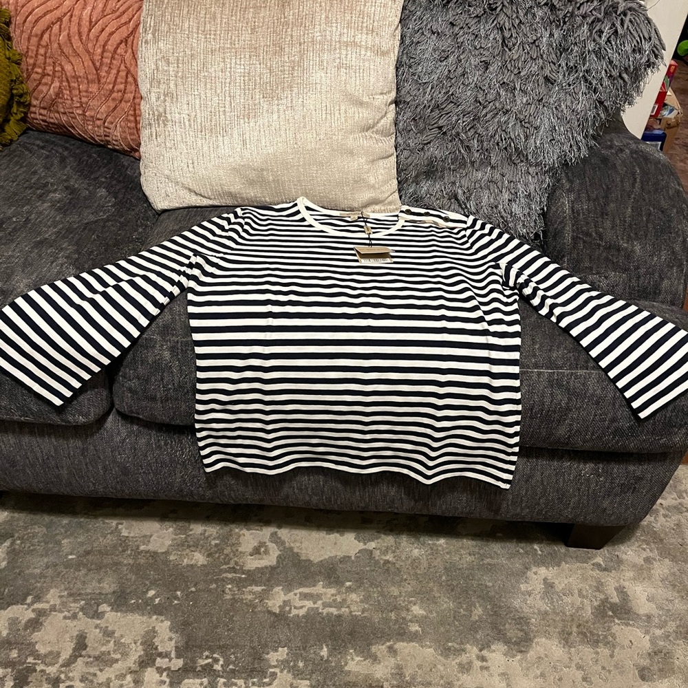 Burberry quarter sleeve woman’s large shirt